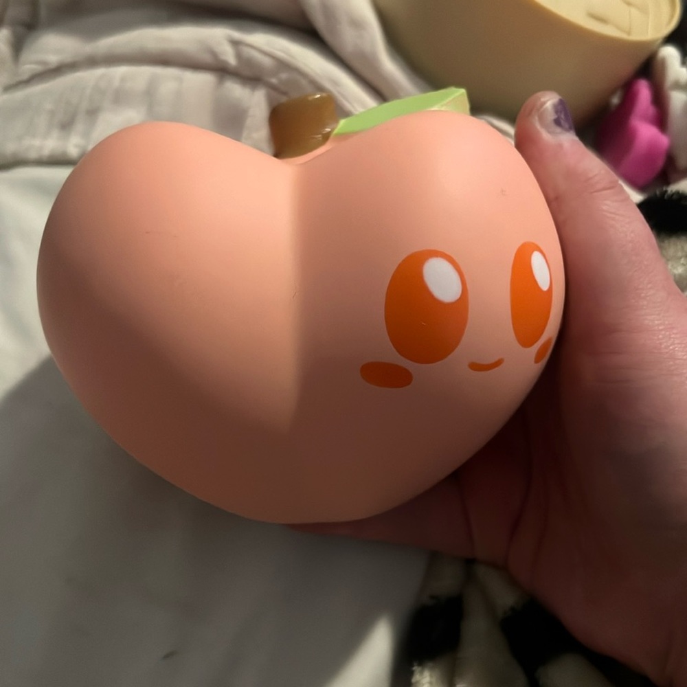 Peach jumbo squishy